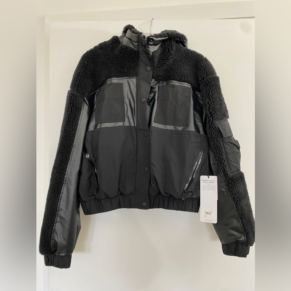 Alo Yoga Sherpa Utility Gear Jacket